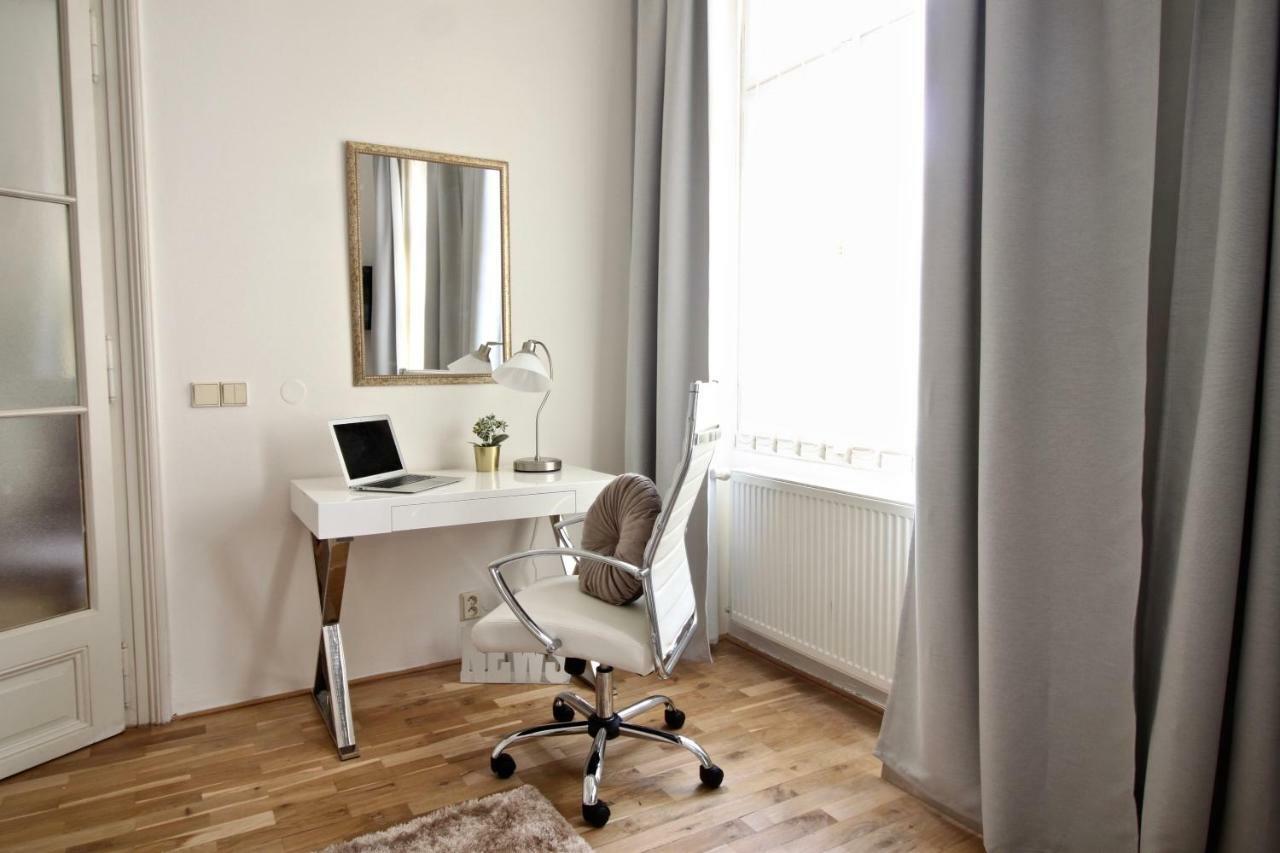 New Design & Style Apartment Old Town Xxl Prague Exterior photo