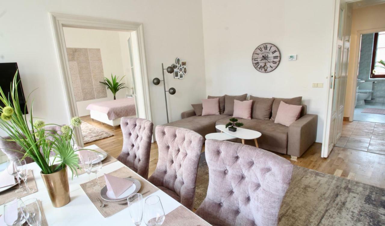New Design & Style Apartment Old Town Xxl Prague Exterior photo